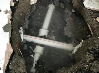 托克逊阳台漏水维修公司为您分享楼上楼下漏水怎么处理